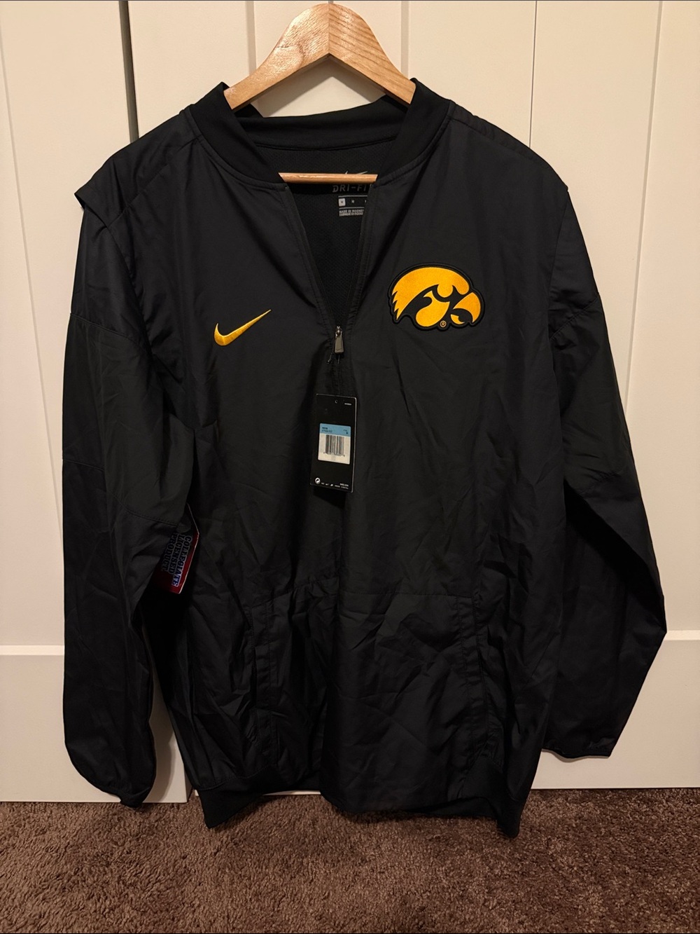 Nike | Jackets | Iowa Hawkeyes Black Windbreaker